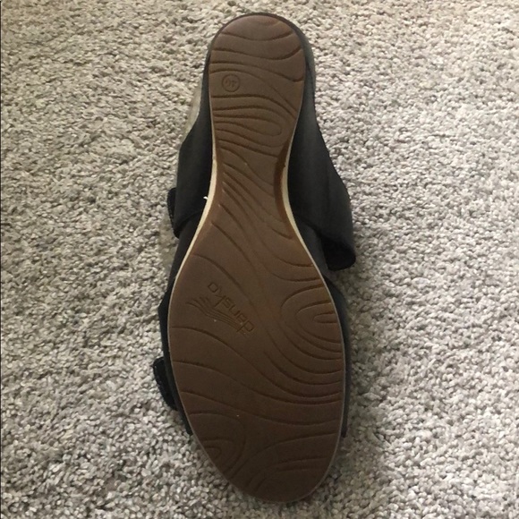 Dansko Vienna Full Grain Black Sandals - Picture 2 of 4